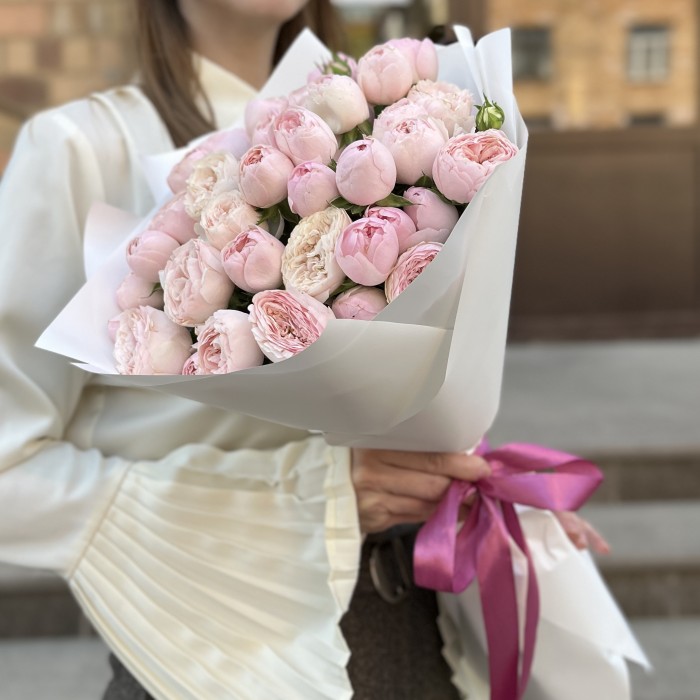 15 кустовых пионовидных роз Мансфилд Пинк Парк 50 см