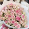 15 розовых кустовых роз динара 40 см