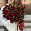 9 красных кустовых роз Рубикон 60 см