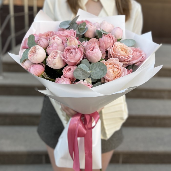 Персиковый микс пионовидных кустовых роз