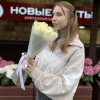 7 белых роз Махе 50 см