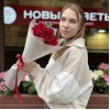 7 красных роз Мадам ред 50 см