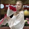 9 красных роз Мадам ред 50 см