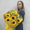 Букет с подсолнухами Яркий праздник