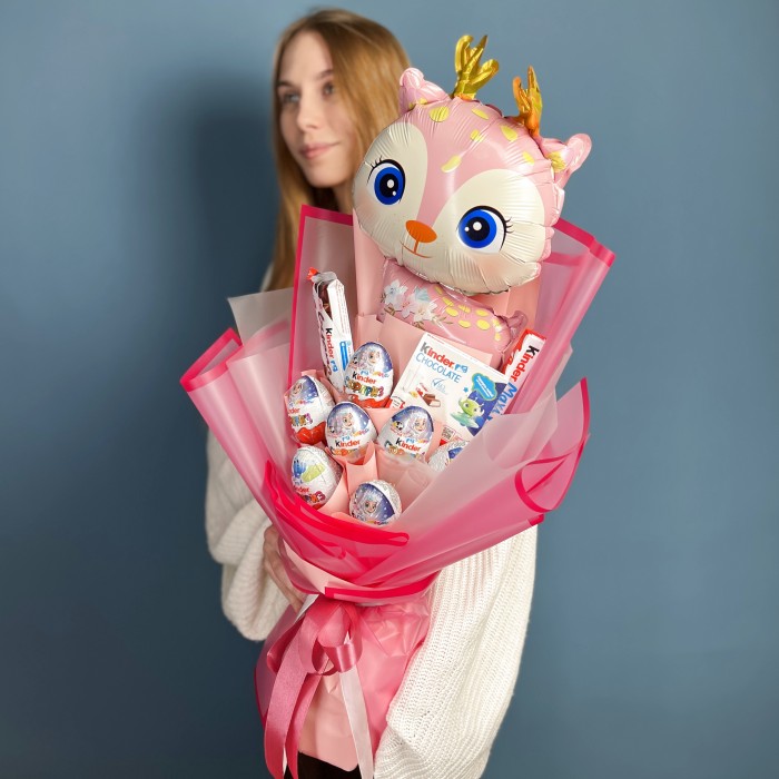 Букет с конфетами Олененок