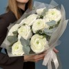 9 пышных белых Ранункулюсов с эвкалиптом