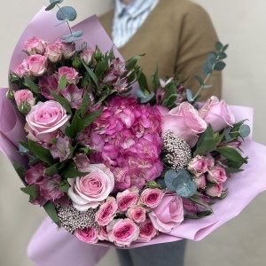 Букет дня с розами Звездная ночь