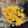 15 кустовых роз Еллоу бейби 40 см