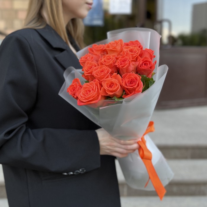 15 оранжевых роз Вау 50 см
