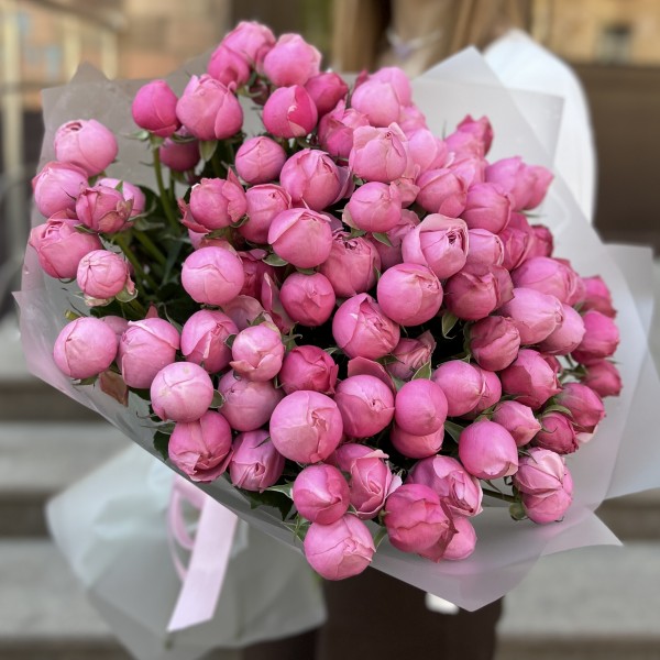 25 кустовых пионовидных роз Сильва Пинк 60 см