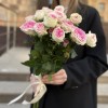 3 кустовые пионовидные розы Джелатто 50 см