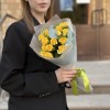 5 кустовых роз Еллоу Бэйби 40 см