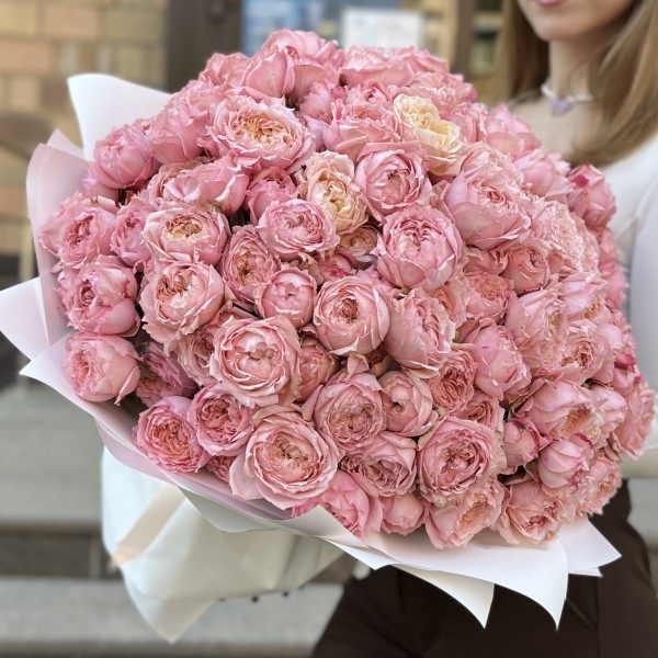 51 кустовая  розовя роза Джульетта 50 см