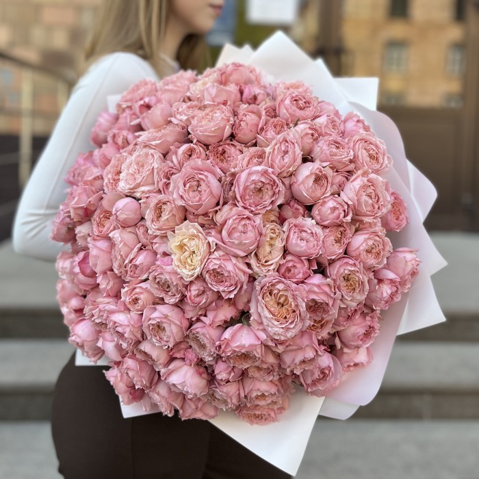 51 кустовая  розовя роза Джульетта 50 см