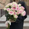 7 кустовых пионовидных роз Джелатто 50 см