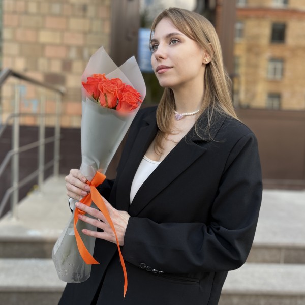 7 оранжевых роз Вау 40 см