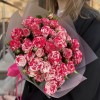 9 кустовых бело-малиновых роз Файрворкс 40 см