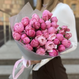 9 кустовых пионовидных роз Сильва Пинк 60 см 9 кустовых пионовидных роз Сильва Пинк 60 см