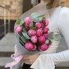 Комплимент кустовых пионовидных роз Сильва Пинк 60 см