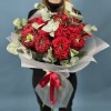 15 пионовидных роз Ред монстер с эвкалиптом