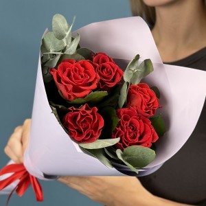 5 красных роз Эль Торо 40 см