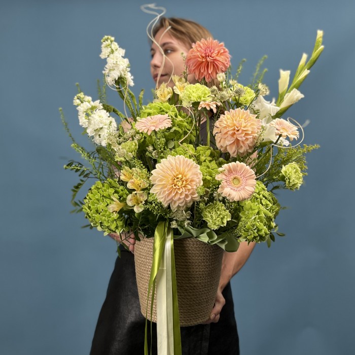 Авторская корзина летняя гармония