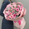 25 розовых роз Мандала 60 см с эвкалиптом