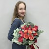 15 ярких роз Боргат с эвкалиптом