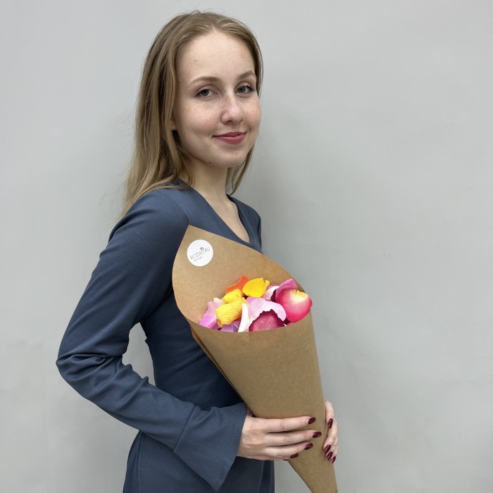 Лепестки роз разноцветные 2.5 л