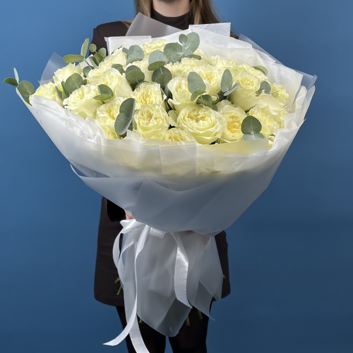 51 роза Белая Майра Вайт 60 см