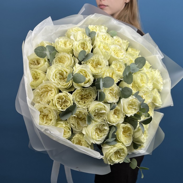 51 роза Белая Майра Вайт 60 см