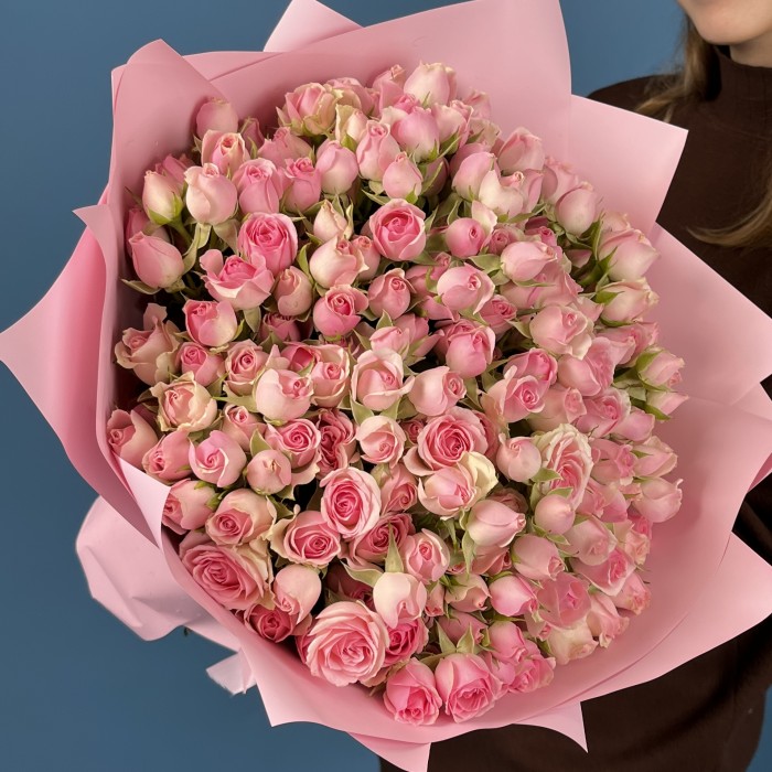 51 кустовая розовая роза Динара 40 см