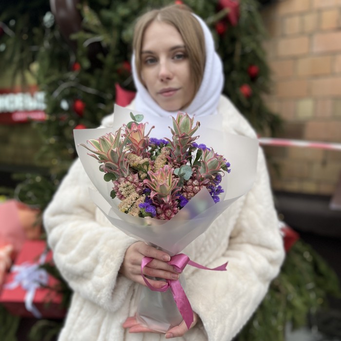 Интерьерный букет Ананасы и Статица