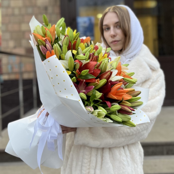 Микс из 25 Азиатских лилий