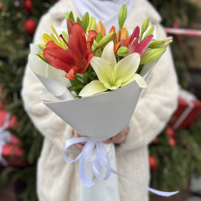 Микс из 5 Азиатских Лилий