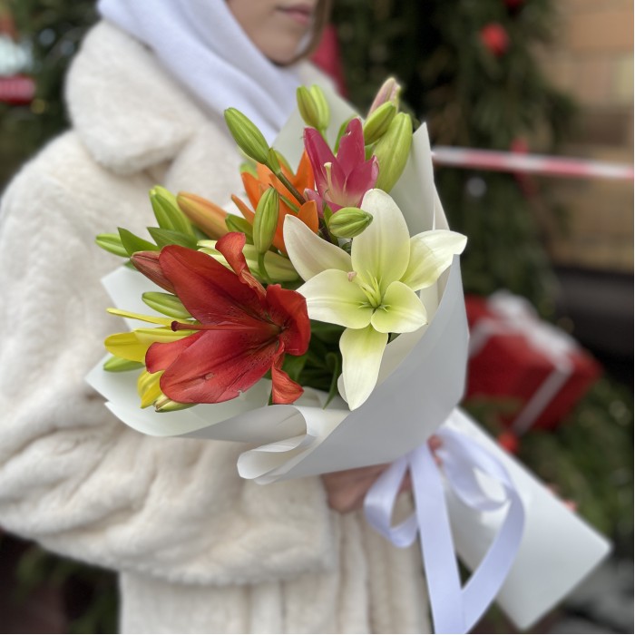 Микс из 5 Азиатских Лилий