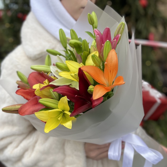 Микс из 7 Азиатских лилий