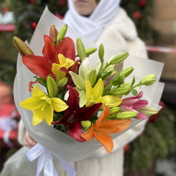 Микс из 7 Азиатских лилий