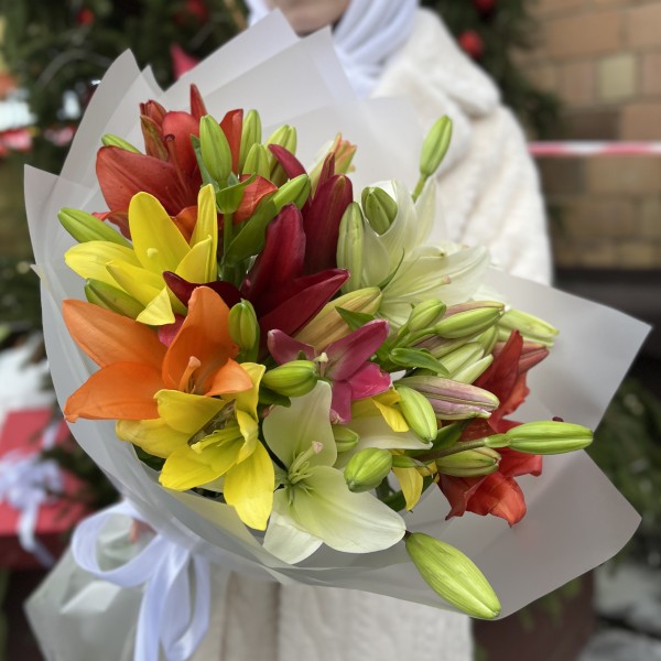 Микс из 9 Азиатских лилий