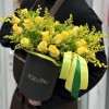 Композиция из роз и мимозы Солнечный День
