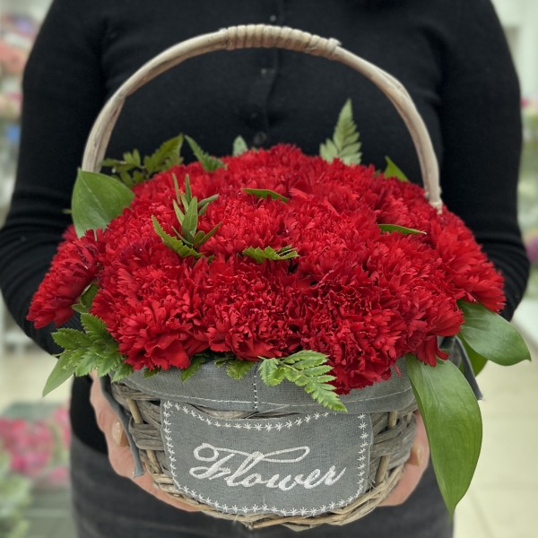 Букет дня в корзине Классика