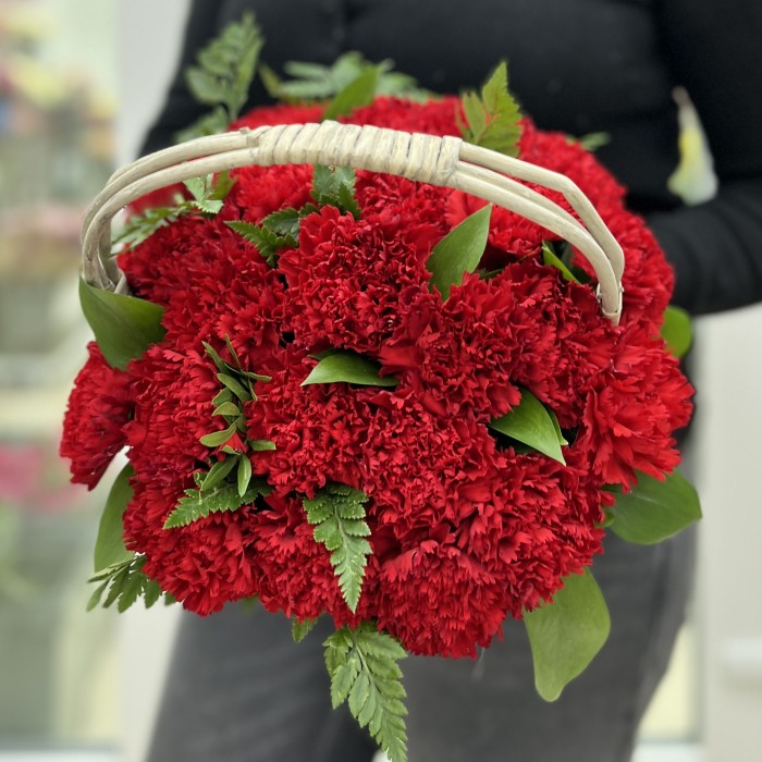 Букет дня в корзине Классика