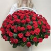 151 красная роза Эль Торо в корзине