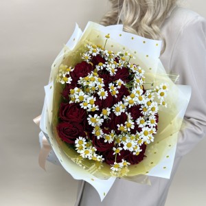 Букет дня с розами Радость