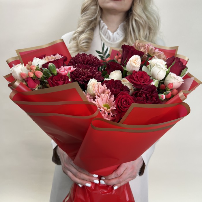 Букет дня с розами Бордовое настроение