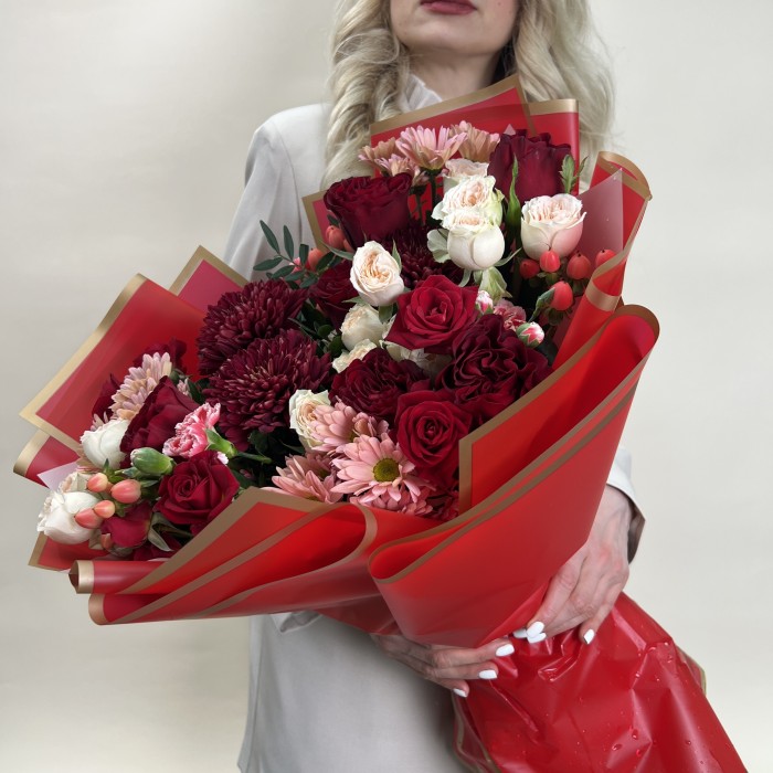 Букет дня с розами Бордовое настроение