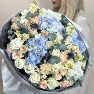 Букет дня с розами Млечный путь