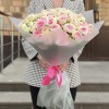 25 кустовых пионовидных роз Джелатто 50 см