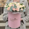 7 кустовых пионовидных роз Свит Джелатто в коробке