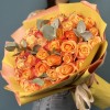 51 яркая роза на Золотую свадьбу